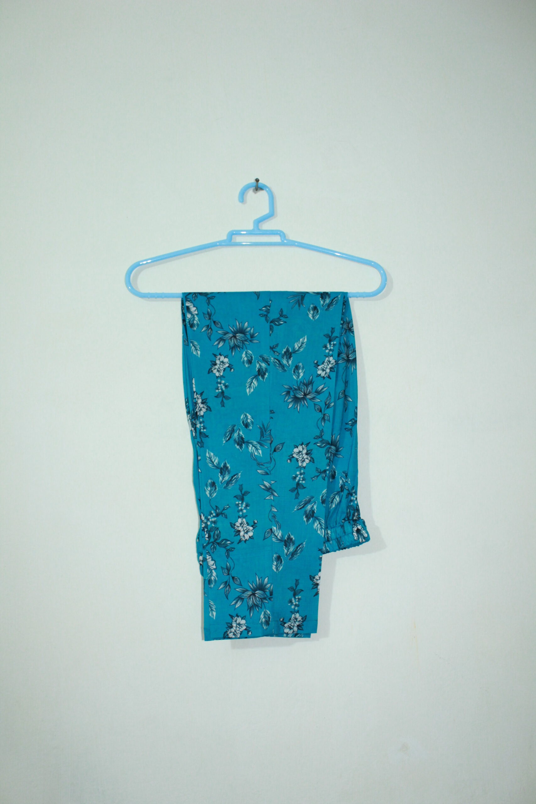 Bana Dora Teal Blue Floral Stitched 2-Piece All-Over Printed Lawn Suit - Image 4