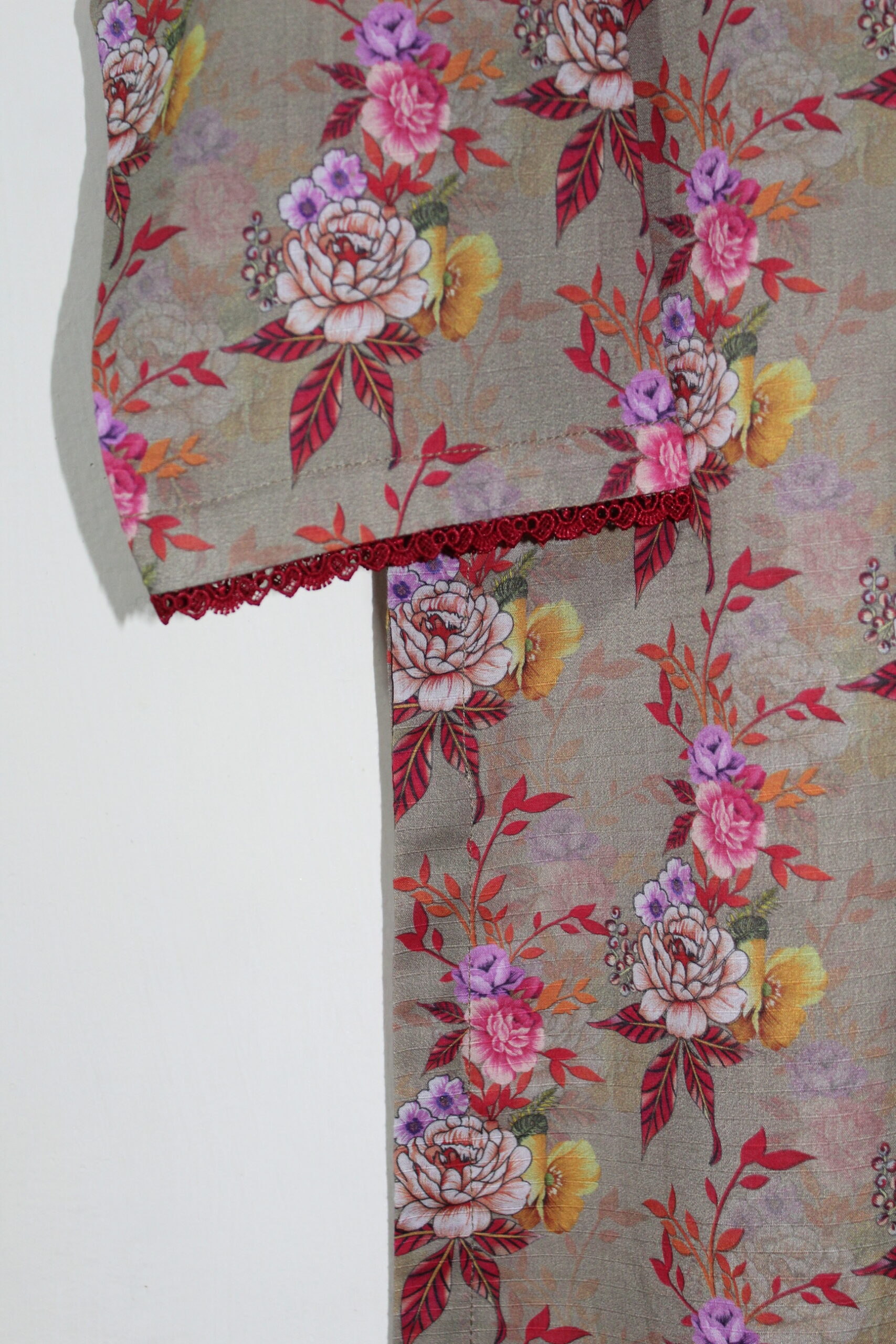 Bana Dora Dull Brown Floral Stitched 2-Piece All-Over Printed Lawn Suit - Image 2