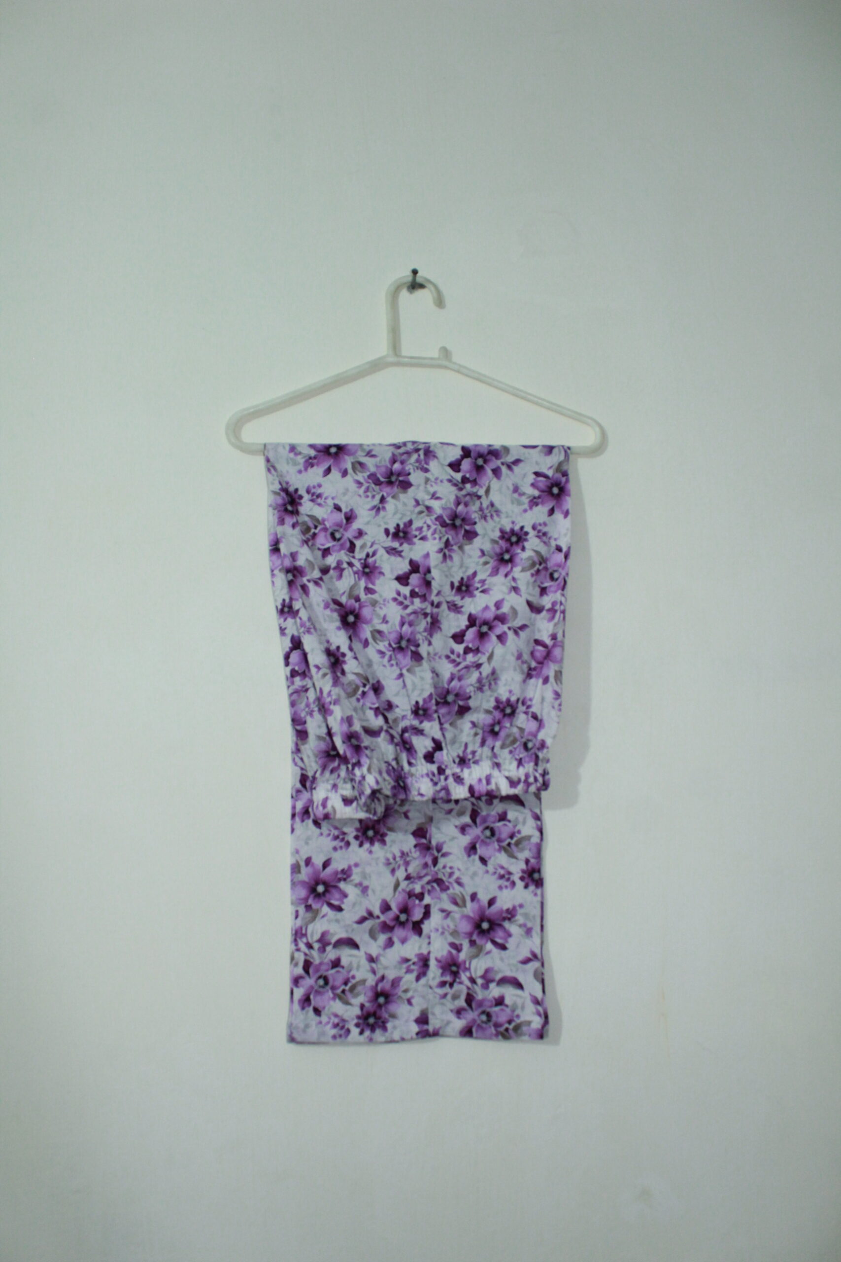 Bana Dora Lilac Purple Floral Stitched 2-Piece All-Over Printed Lawn Suit - Image 4