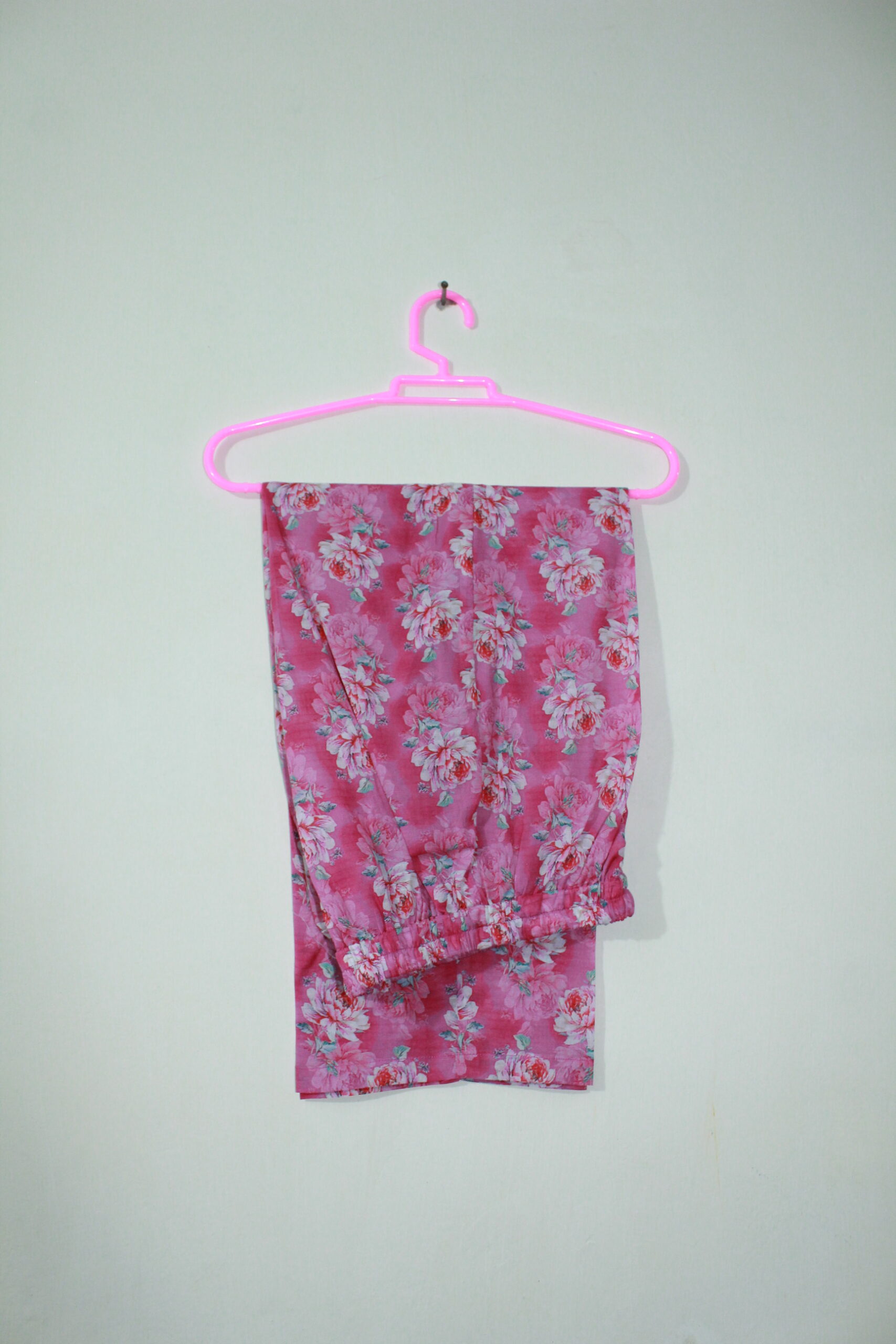 Bana Dora Vibrant Pink Floral Stitched 2-Piece All-Over Printed Lawn Suit - Image 5