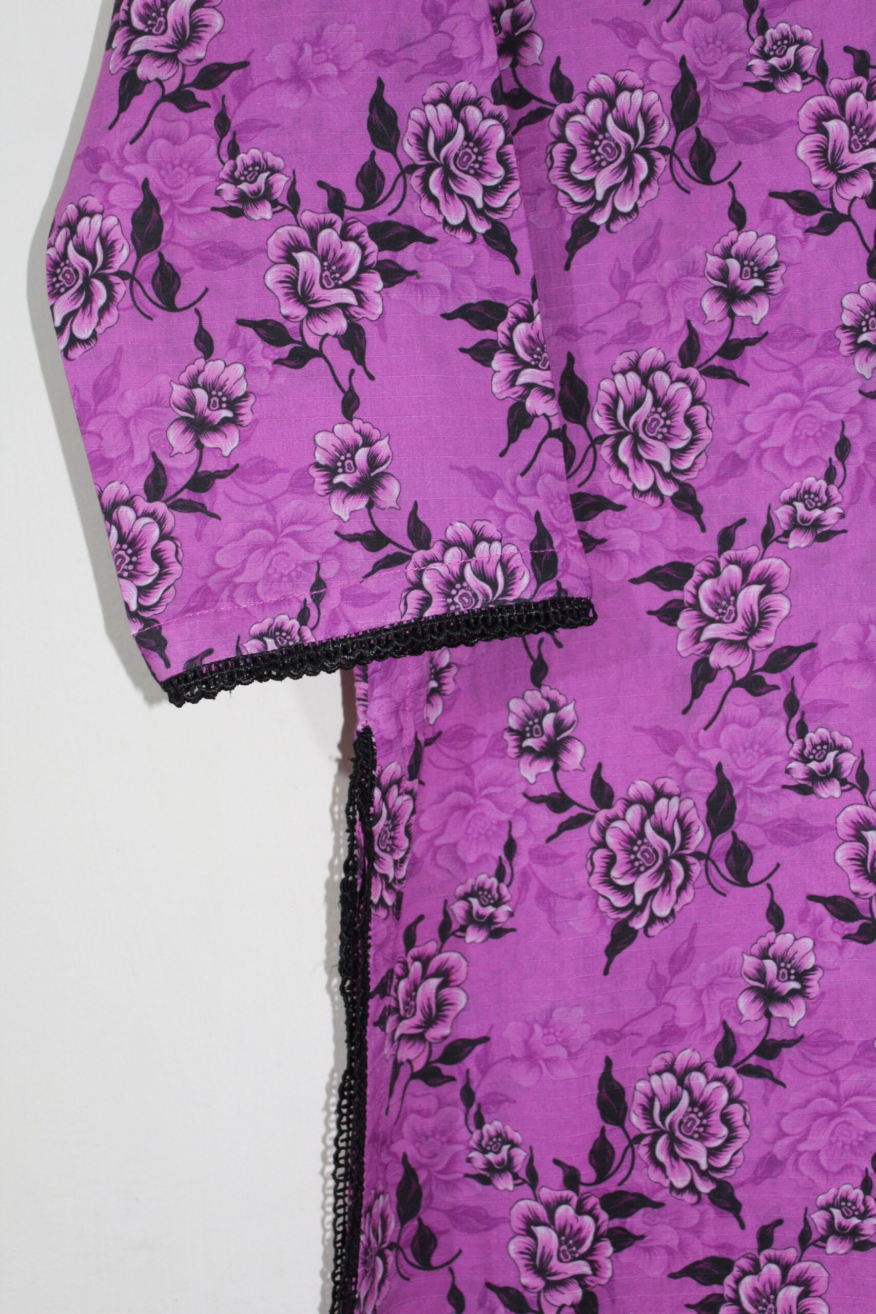 Bana Dora Fuchsia Pink Floral Stitched 2-Piece All-Over Printed Lawn Suit - Image 2