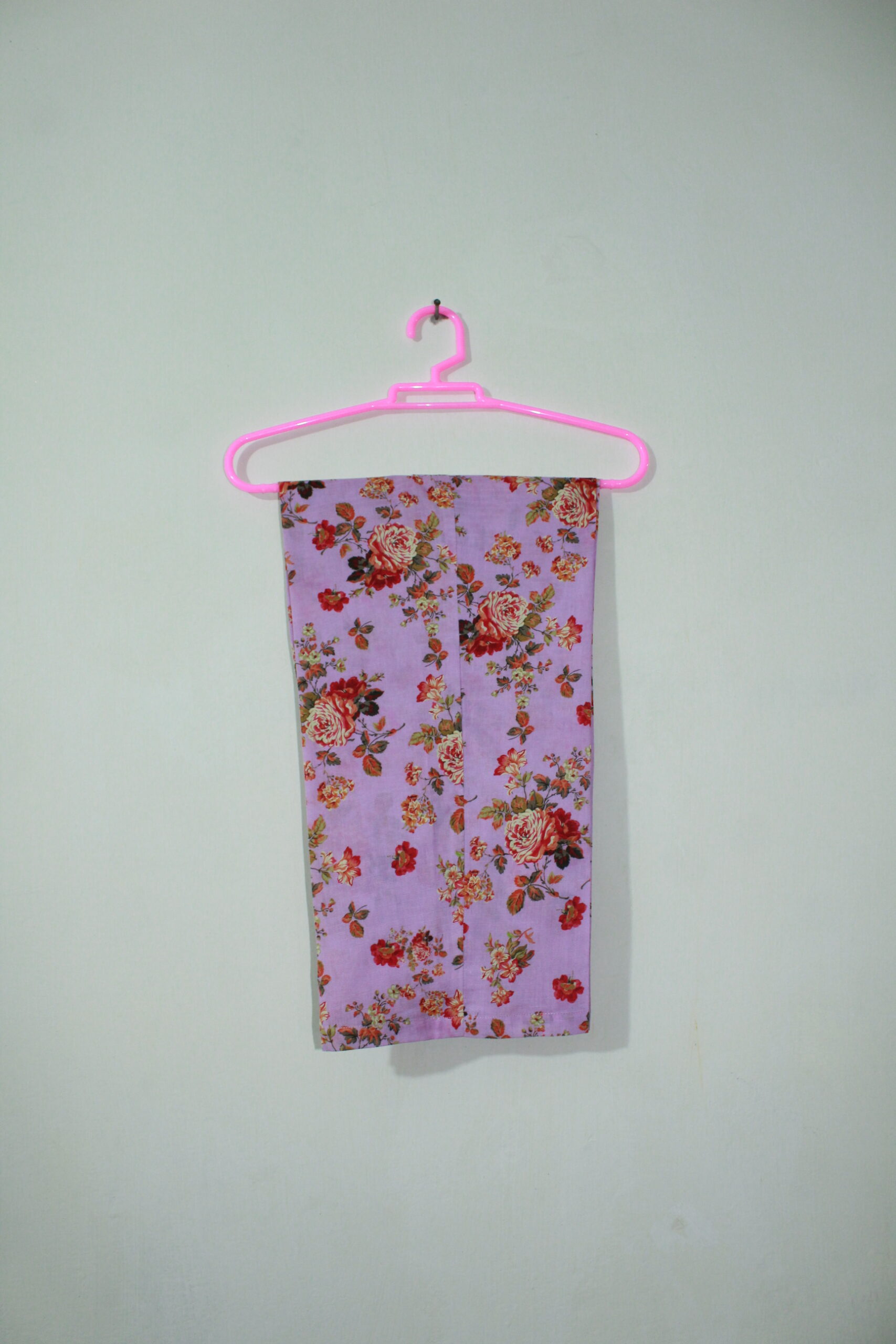 Bana Dora Taffy Pink Floral Stitched 2-Piece All-Over Printed Lawn Suit - Image 4