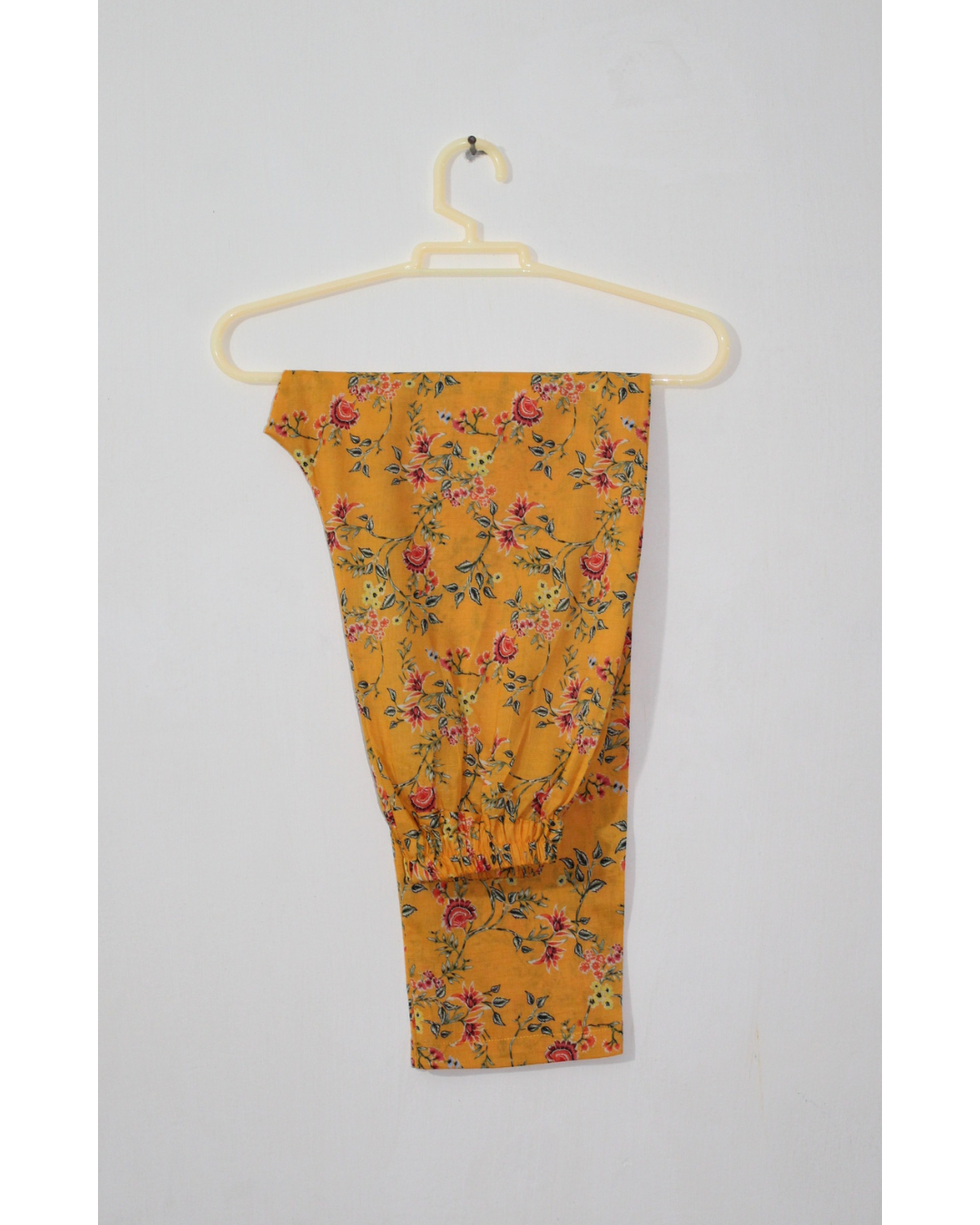 Bana Dora Yellow Floral Stitched 2-Piece All-Over Printed Lawn Suit - Image 5