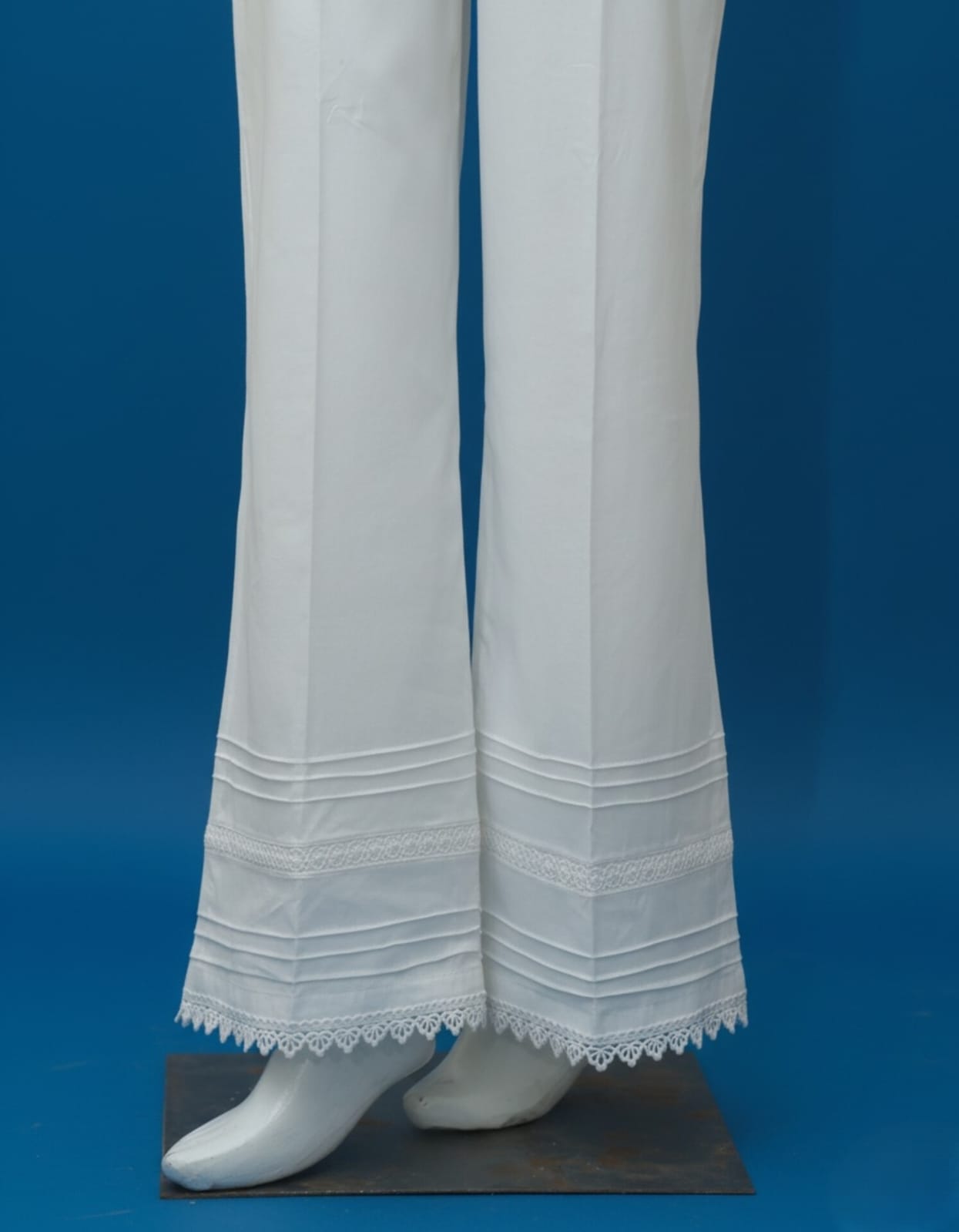 Breathable Style: The Cotton Off-White Trouser - Image 2